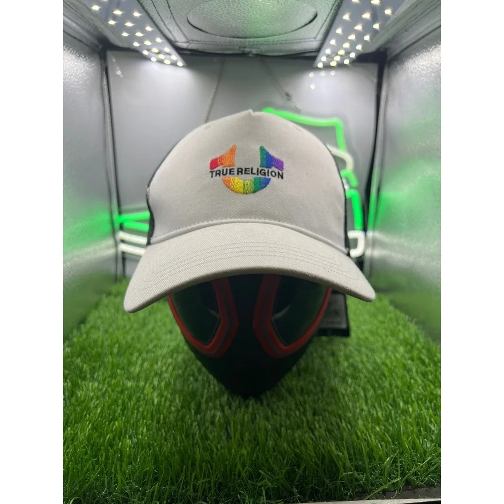 True Religion Rainbow Horseshoe Logo White Black‎ Mesh Trucker Hat Snapback Cap